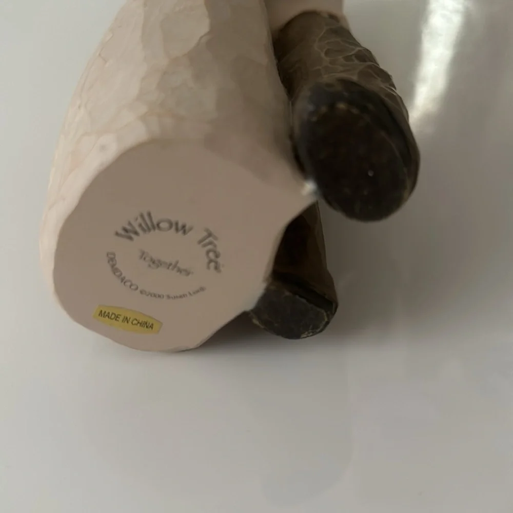 WILLOW TREE Together Figurine - Picture 3 of 4